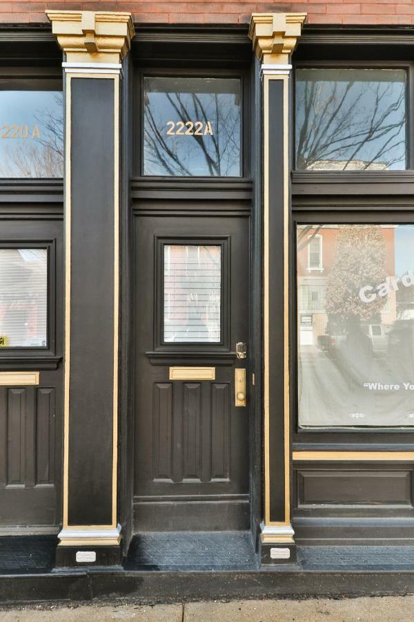 Luxury Apt W/ Spectrum Mood Lighting - Historic Cherokee Street Antique Row メアリーランド・ハイツ エクステリア 写真