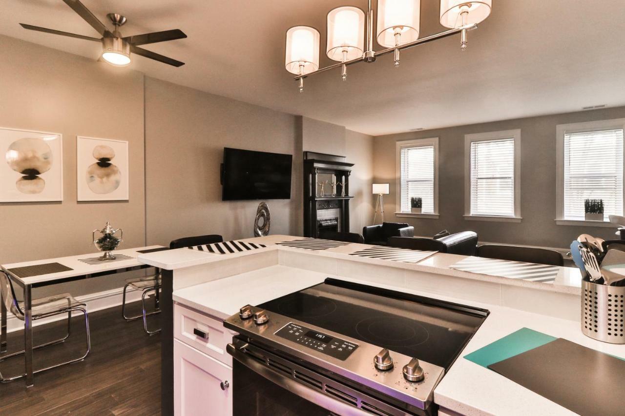 Luxury Apt W/ Spectrum Mood Lighting - Historic Cherokee Street Antique Row メアリーランド・ハイツ エクステリア 写真
